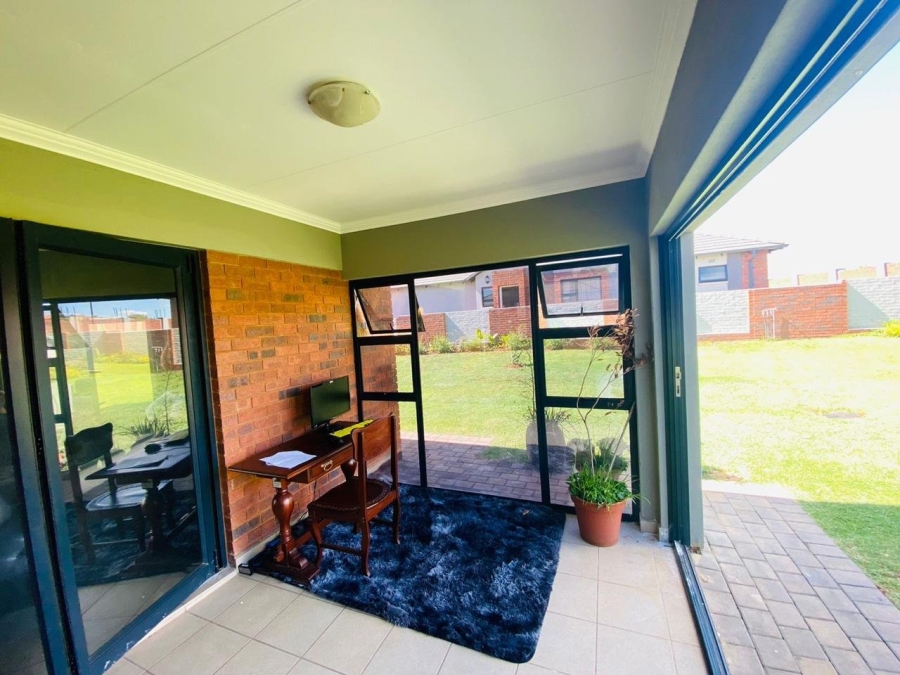 3 Bedroom Property for Sale in Amberfield Gauteng