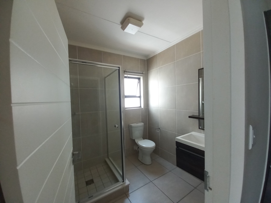 1 Bedroom Property for Sale in Olivedale Gauteng