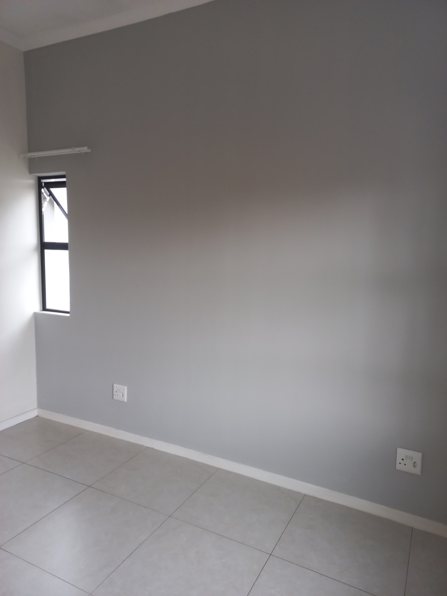 1 Bedroom Property for Sale in Modderfontein Gauteng