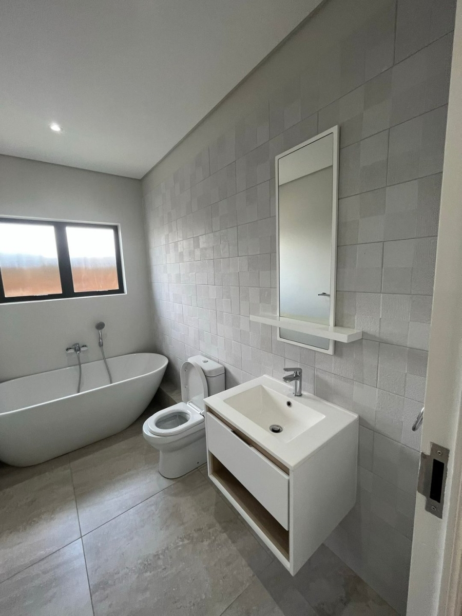 4 Bedroom Property for Sale in Carlswald Estate Gauteng