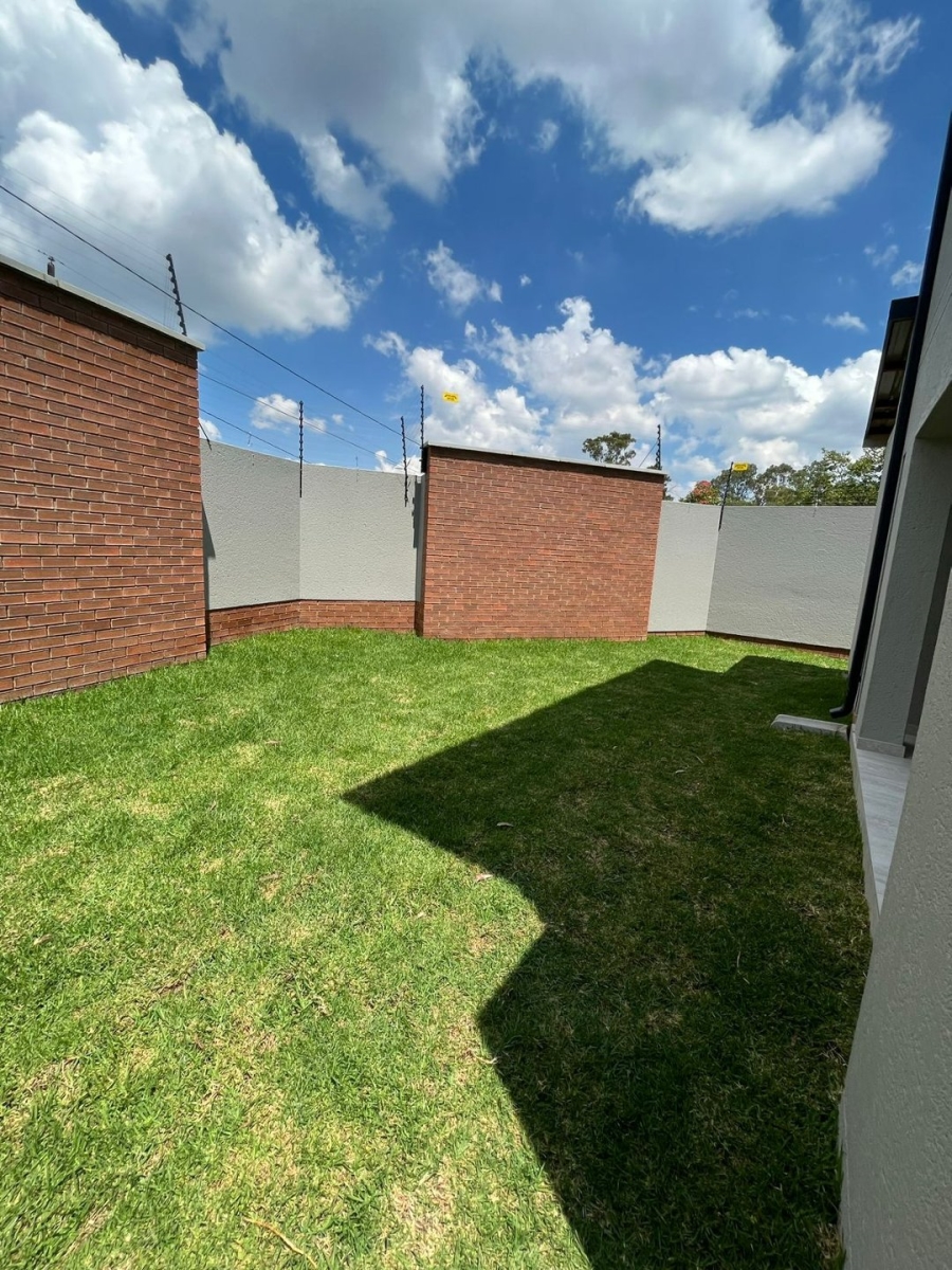 4 Bedroom Property for Sale in Carlswald Estate Gauteng