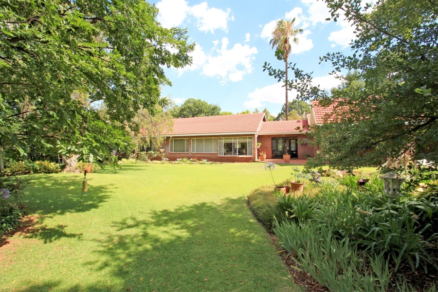 3 Bedroom Property for Sale in Eldoraigne Gauteng