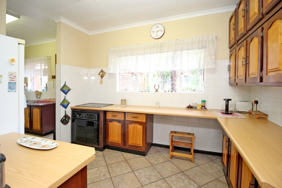 3 Bedroom Property for Sale in Eldoraigne Gauteng