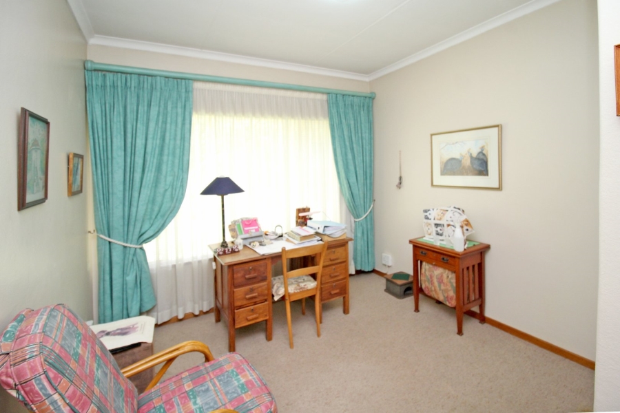 3 Bedroom Property for Sale in Eldoraigne Gauteng