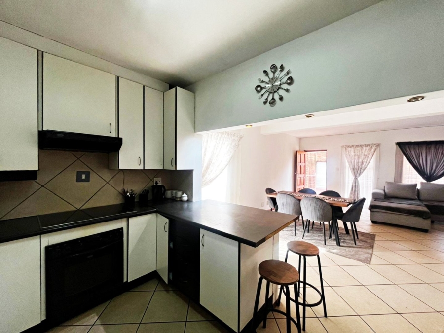 3 Bedroom Property for Sale in Wierda Park Gauteng