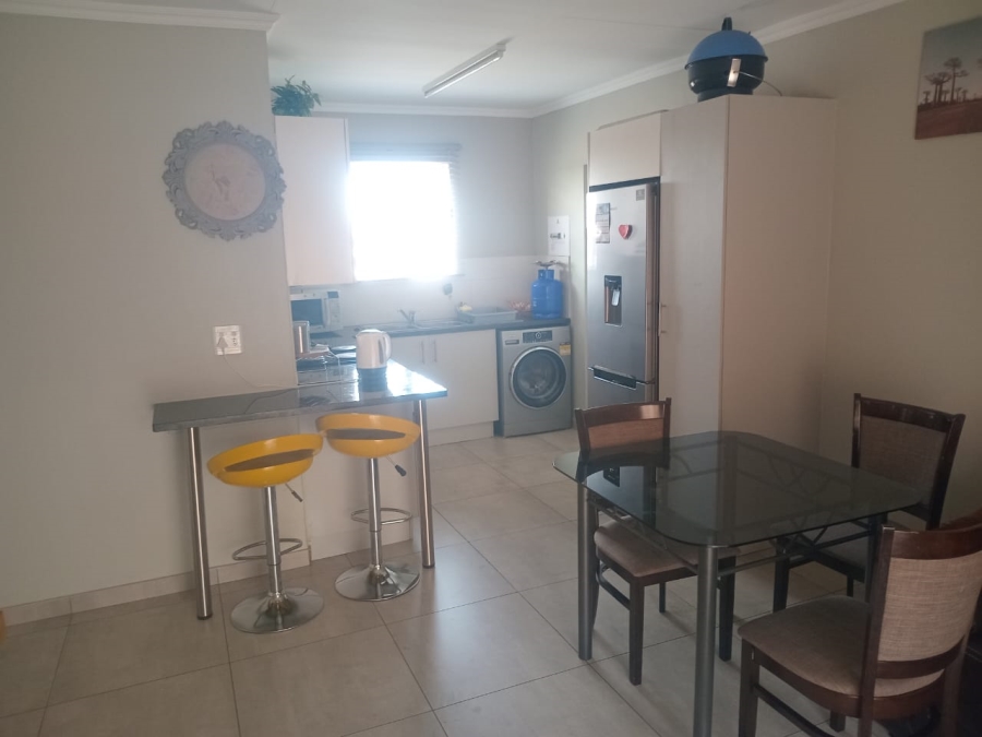  Bedroom Property for Sale in Norton Small Farms Gauteng