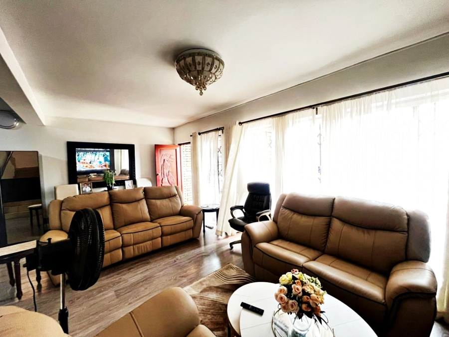 3 Bedroom Property for Sale in Wierda Park Gauteng