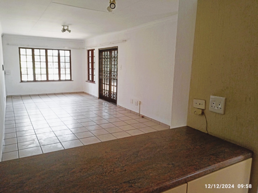 To Let 2 Bedroom Property for Rent in Northwold Gauteng