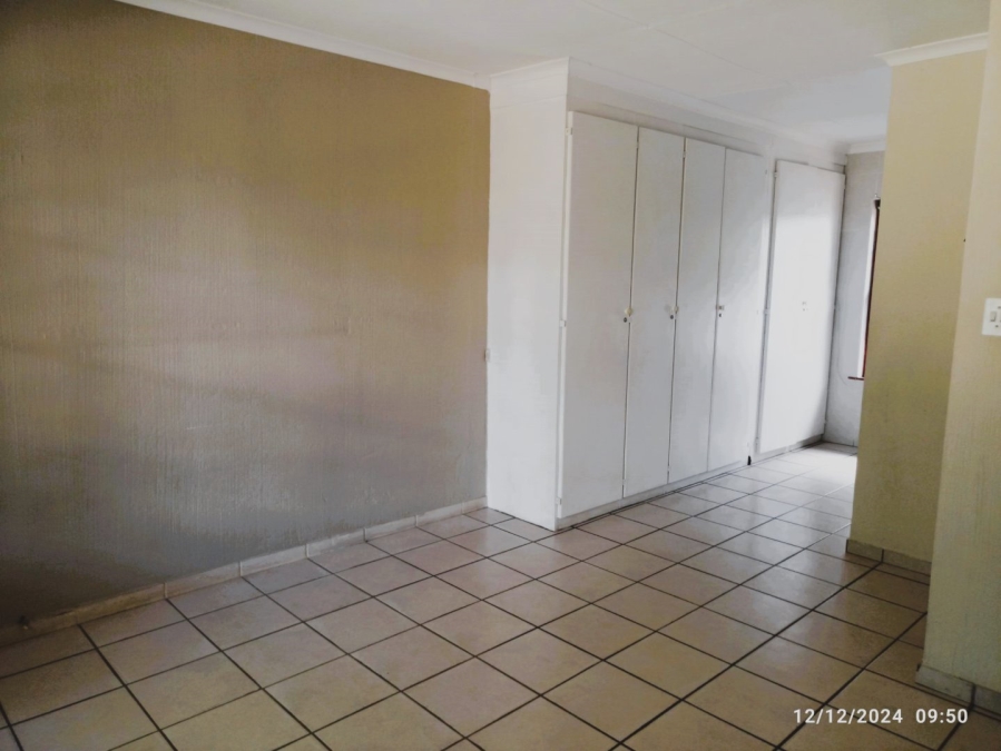 To Let 2 Bedroom Property for Rent in Northwold Gauteng