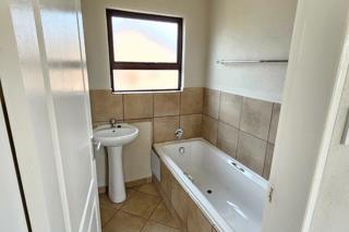 2 Bedroom Property for Sale in Windmill Park Gauteng