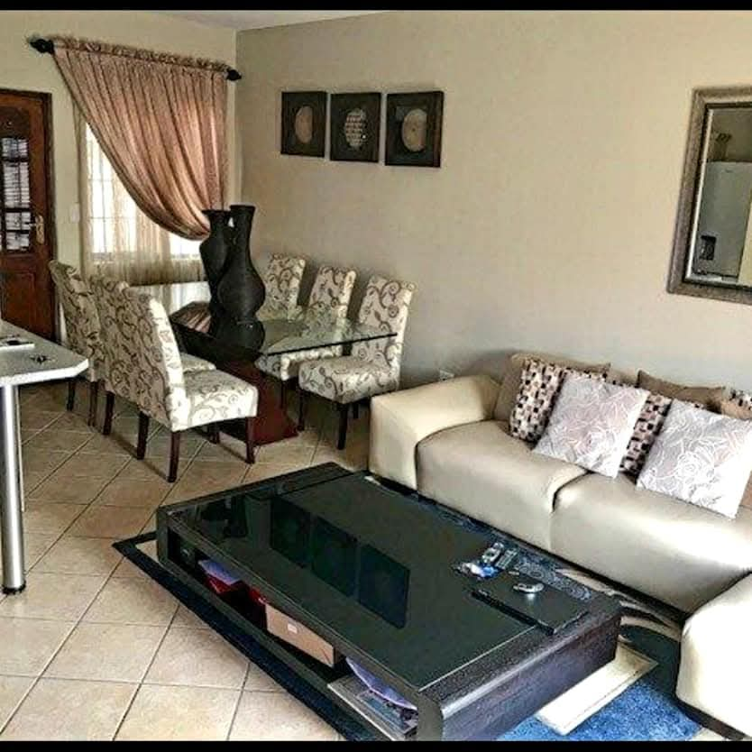 To Let 2 Bedroom Property for Rent in Noordwyk Gauteng