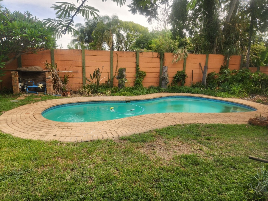 5 Bedroom Property for Sale in Wonderboom South Gauteng