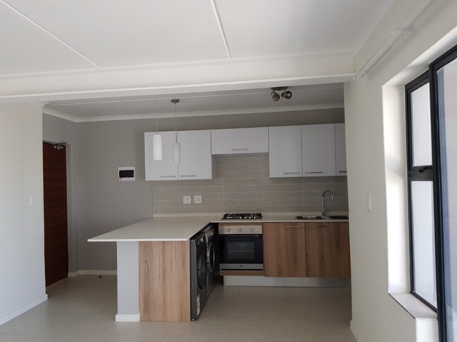 To Let 1 Bedroom Property for Rent in Modderfontein Gauteng