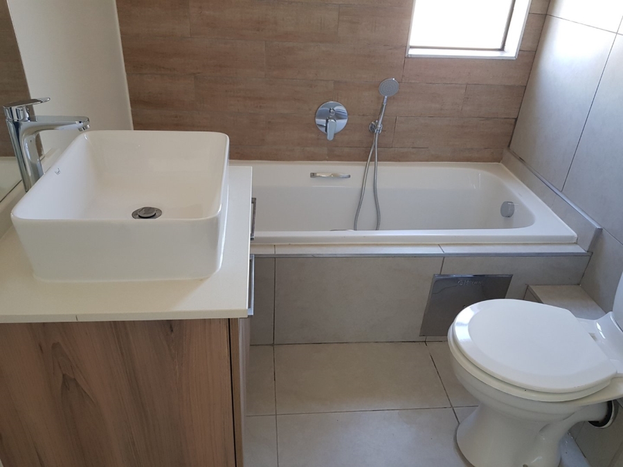 To Let 1 Bedroom Property for Rent in Modderfontein Gauteng