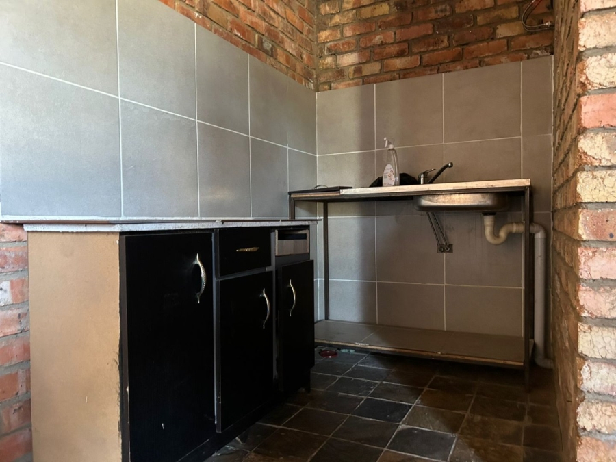 To Let 1 Bedroom Property for Rent in Reigerpark Gauteng