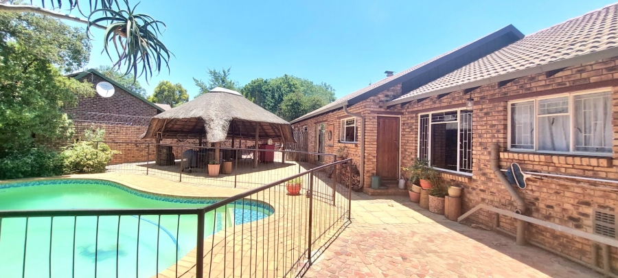 4 Bedroom Property for Sale in Pomona AH Gauteng