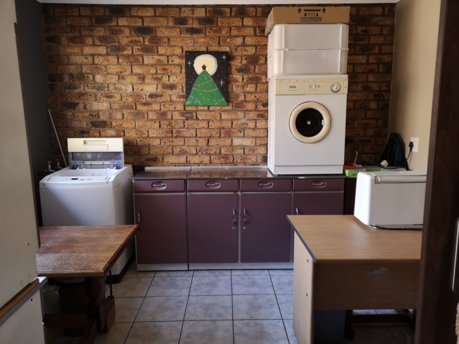 4 Bedroom Property for Sale in Pomona AH Gauteng