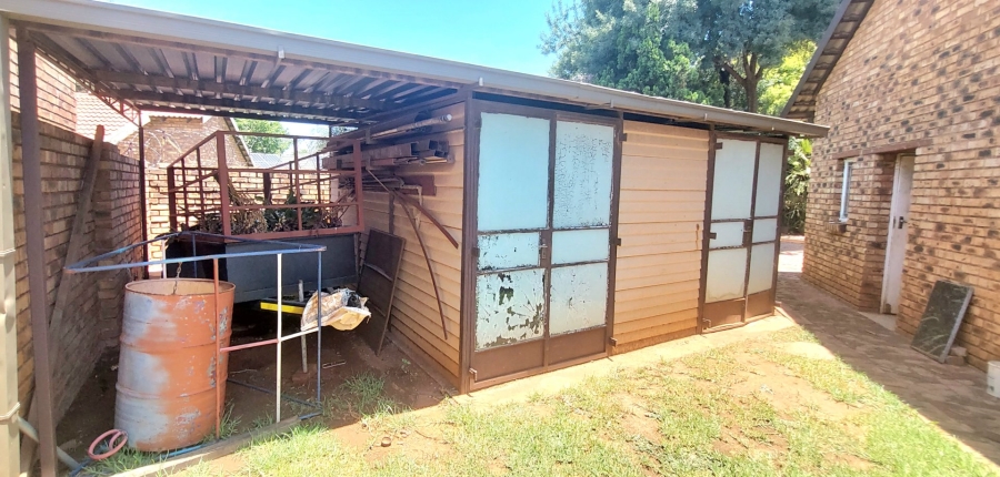 4 Bedroom Property for Sale in Pomona AH Gauteng