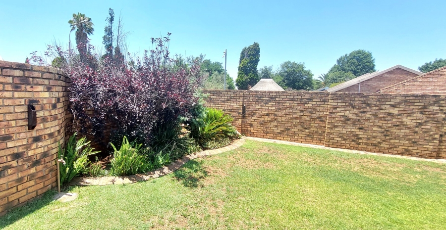 4 Bedroom Property for Sale in Pomona AH Gauteng