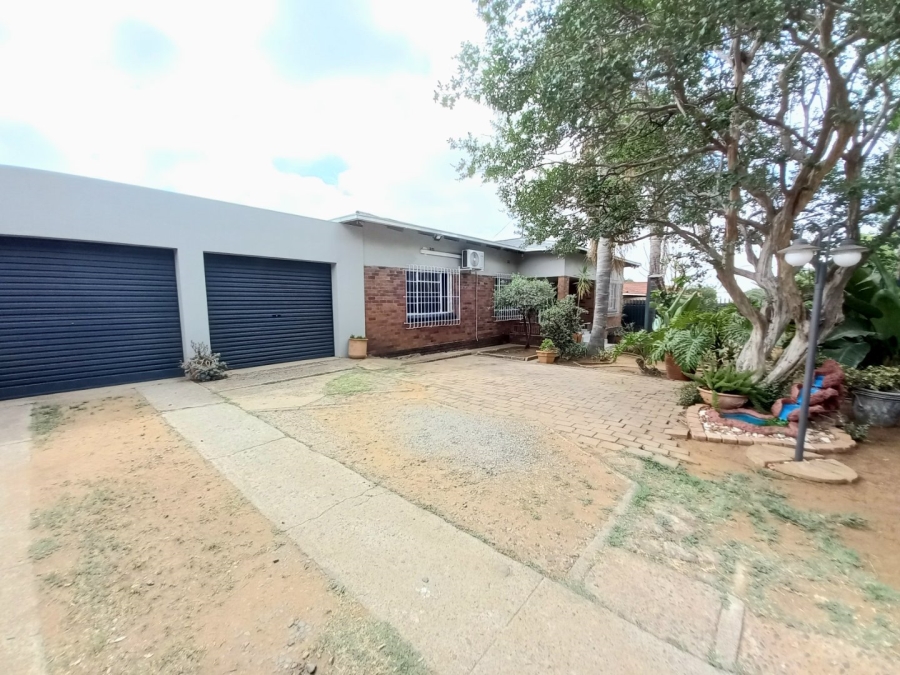 3 Bedroom Property for Sale in Primrose Gauteng