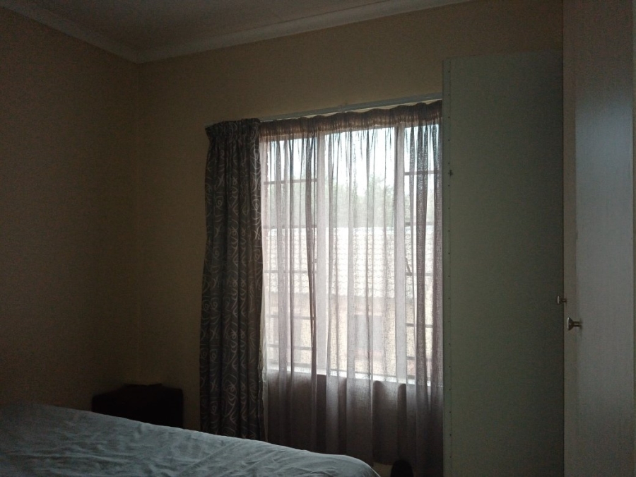 To Let 2 Bedroom Property for Rent in Mooikloof Ridge Gauteng