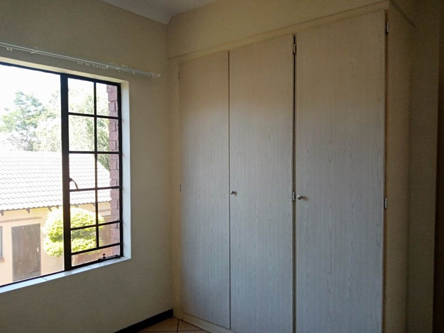 To Let 2 Bedroom Property for Rent in Mooikloof Ridge Gauteng