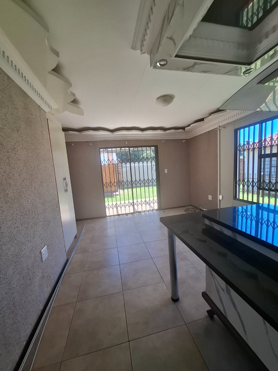 To Let 3 Bedroom Property for Rent in Heatherdale AH Gauteng