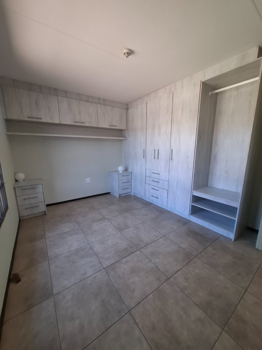 To Let 3 Bedroom Property for Rent in Heatherdale AH Gauteng