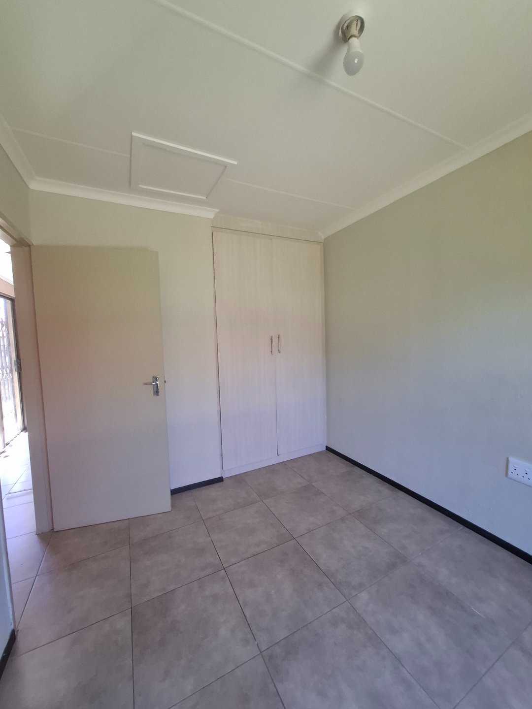 To Let 3 Bedroom Property for Rent in Heatherdale AH Gauteng