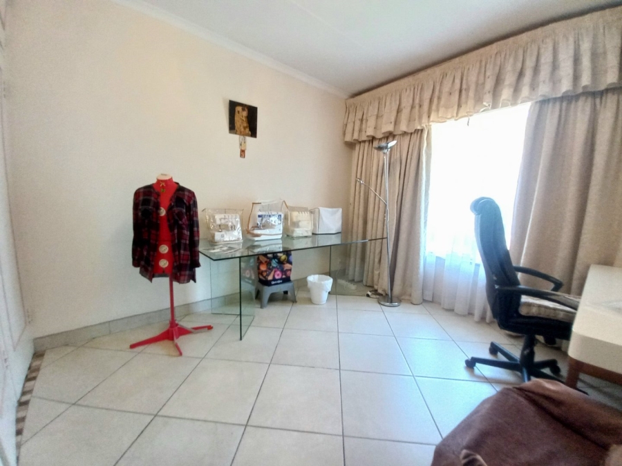 4 Bedroom Property for Sale in Eden Glen Gauteng