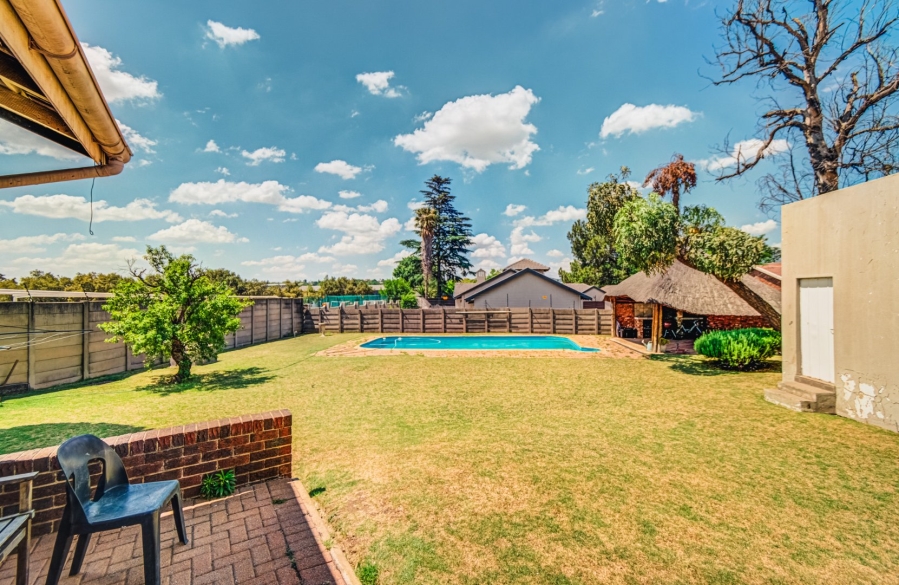 5 Bedroom Property for Sale in Eastleigh Gauteng