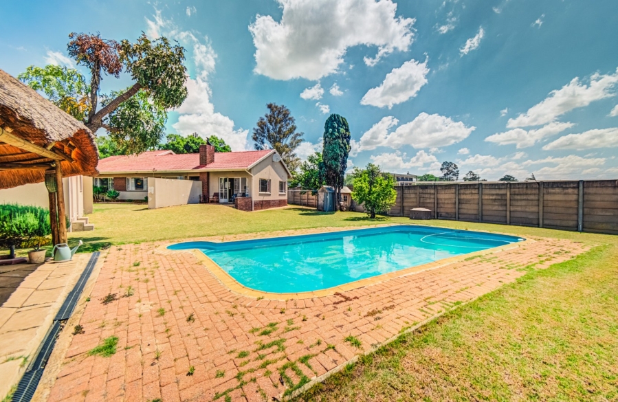 5 Bedroom Property for Sale in Eastleigh Gauteng