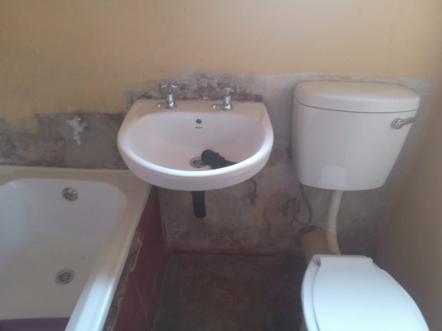 2 Bedroom Property for Sale in Daveyton Gauteng