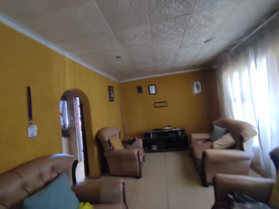  Bedroom Property for Sale in Langaville Gauteng