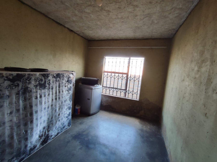  Bedroom Property for Sale in Langaville Gauteng