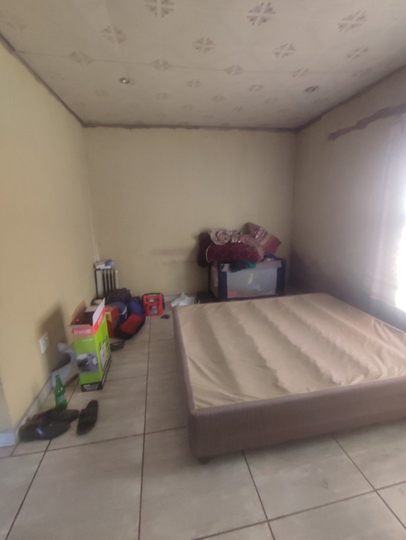  Bedroom Property for Sale in Langaville Gauteng