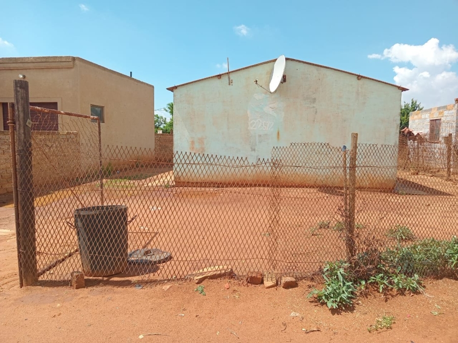 2 Bedroom Property for Sale in Etwatwa Gauteng