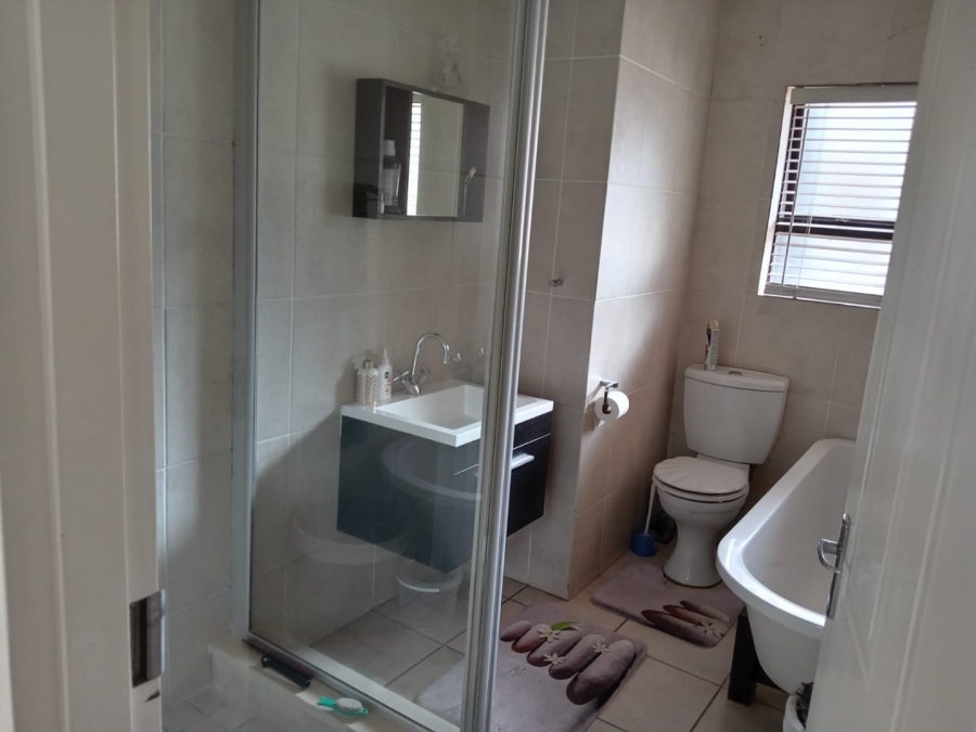 2 Bedroom Property for Sale in Winchester Hills Gauteng