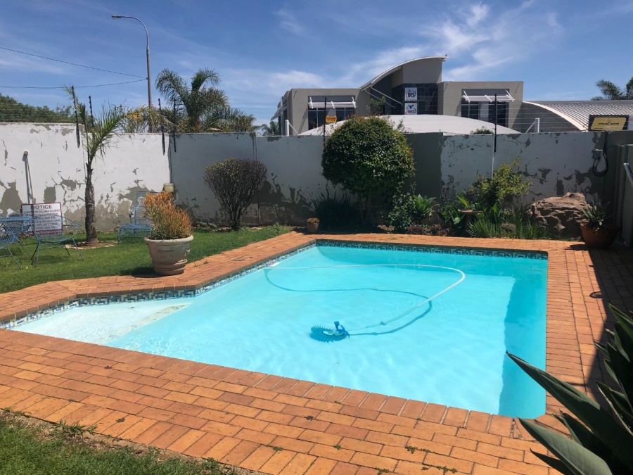 To Let 2 Bedroom Property for Rent in Allens Nek Gauteng