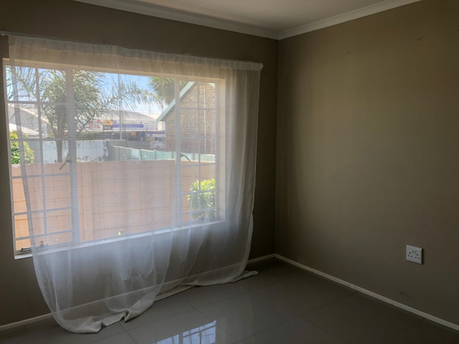 To Let 2 Bedroom Property for Rent in Allens Nek Gauteng