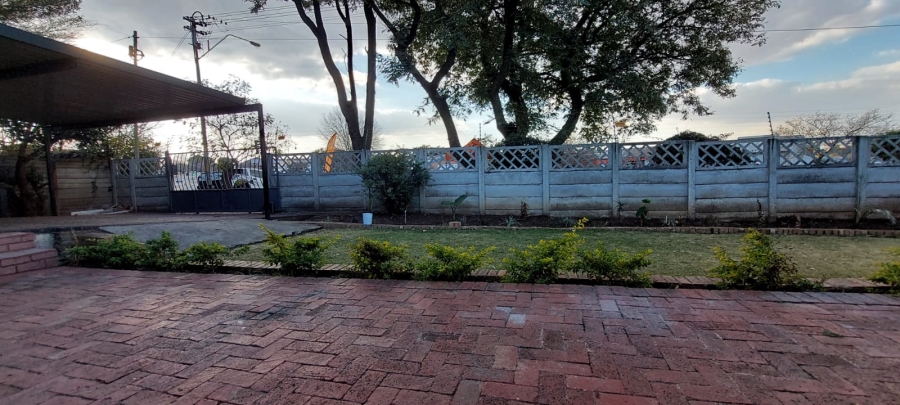 3 Bedroom Property for Sale in Tulisa Park Gauteng