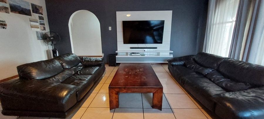 3 Bedroom Property for Sale in Tulisa Park Gauteng