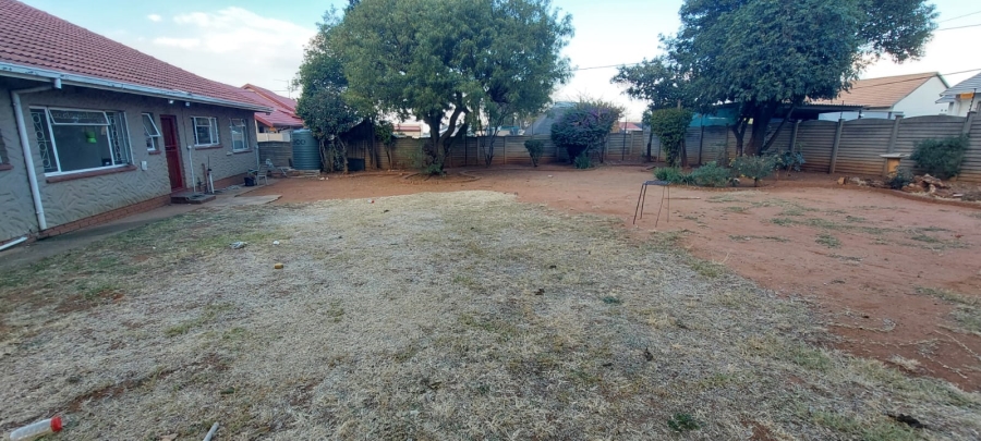 3 Bedroom Property for Sale in Tulisa Park Gauteng