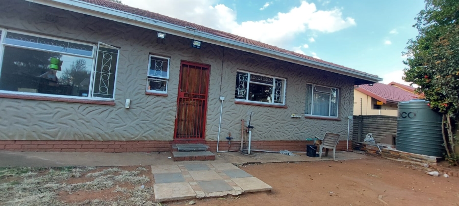 3 Bedroom Property for Sale in Tulisa Park Gauteng