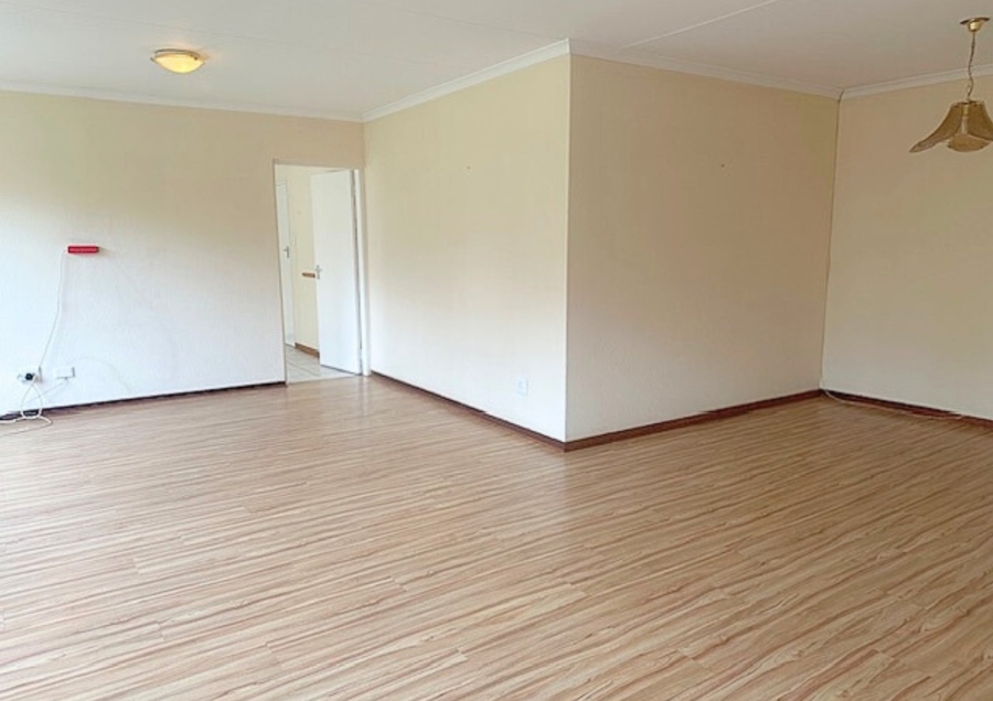 2 Bedroom Property for Sale in Wilro Park Gauteng