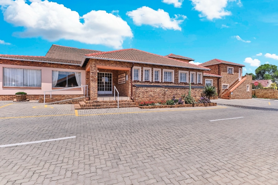 2 Bedroom Property for Sale in Wilro Park Gauteng