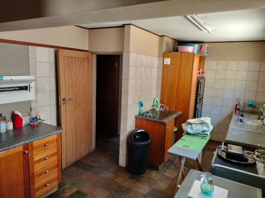 5 Bedroom Property for Sale in Ninapark Gauteng