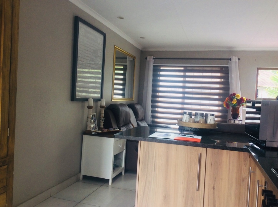 2 Bedroom Property for Sale in Verwoerdpark Gauteng