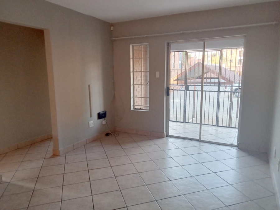 To Let 2 Bedroom Property for Rent in Vorna Valley Gauteng