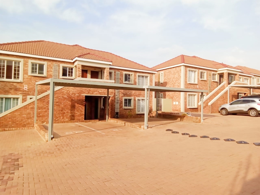 To Let 2 Bedroom Property for Rent in Vorna Valley Gauteng